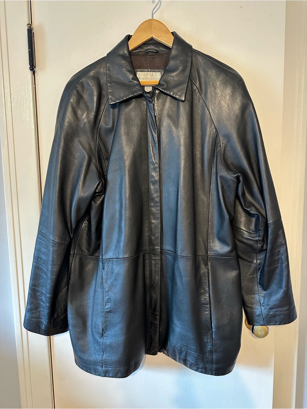 Worthington Black Lambskin Women’s Large TALL